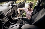 Строительный пылесос Karcher WD 2 Plus S V-15/4/18 желтый, 1000 Вт, уборка сухая/сбор воды, пылесборник мешок/контейнер, 15 л